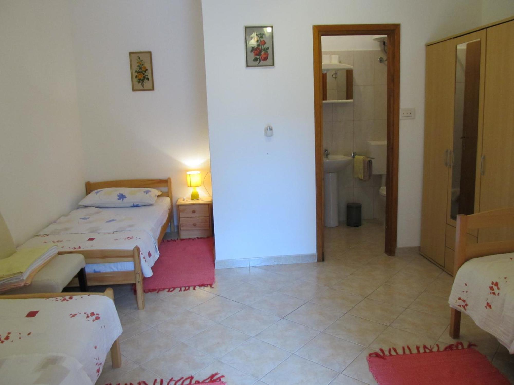 Apartments Vesna With Pool - New! Sveti Lovreč Pazenatički 部屋 写真