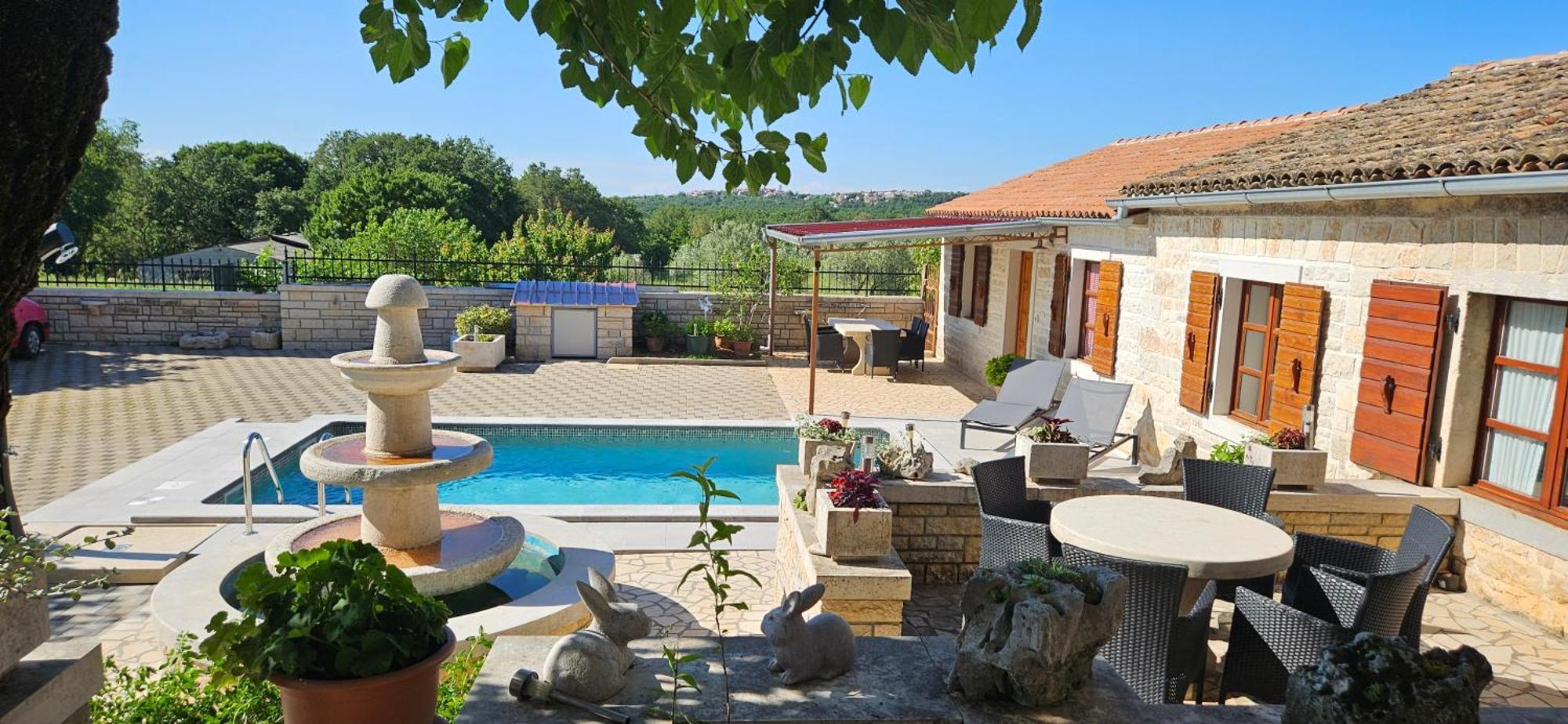 Apartments Vesna With Pool - New! Sveti Lovreč Pazenatički エクステリア 写真